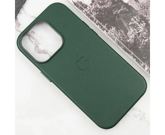 Кожаный чехол Leather Case (AAA) with MagSafe and Animation для Apple iPhone 16 Pro (6.3") Green