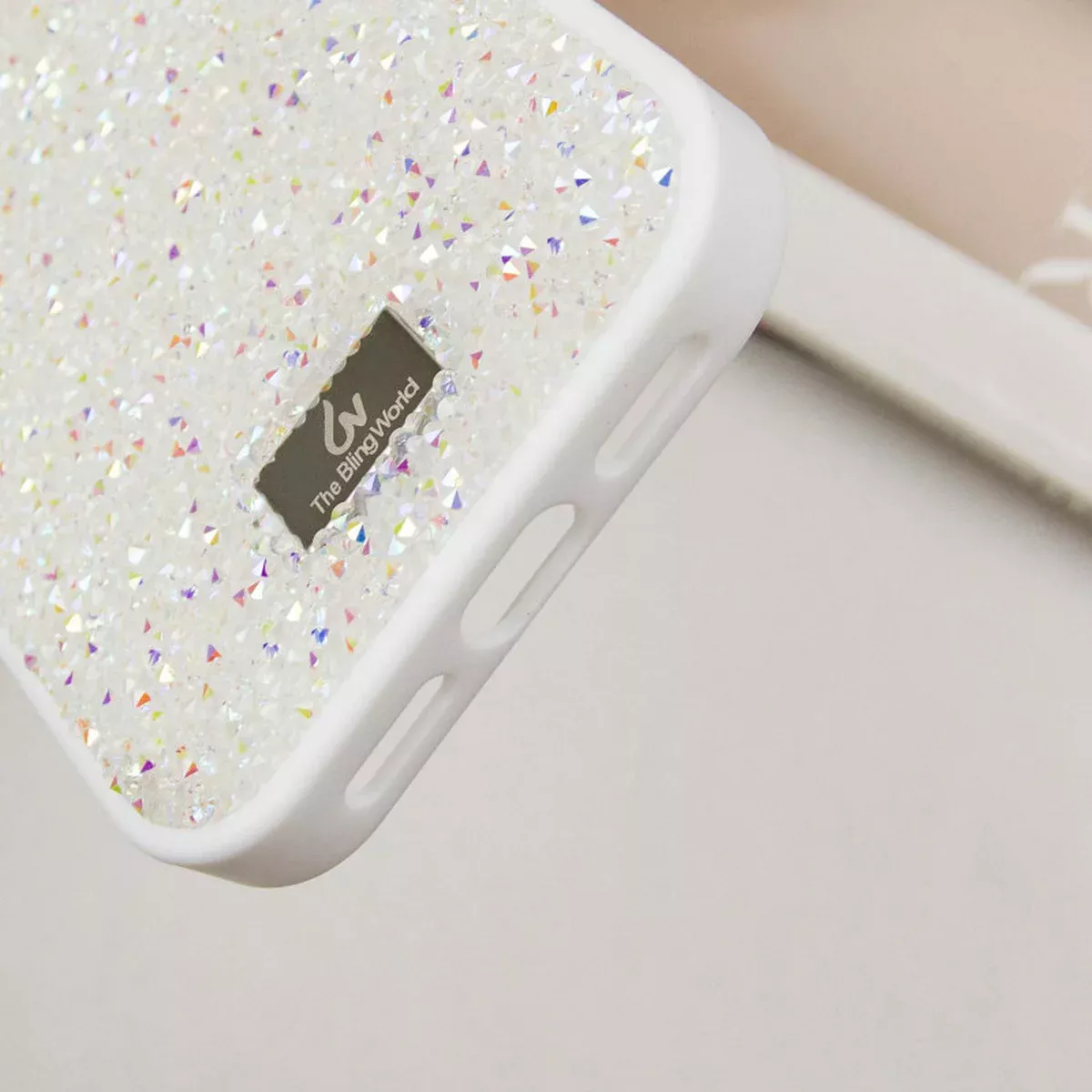 TPU чехол Bling World Rock Diamond для Apple iPhone 16 Pro (6.3") Белый