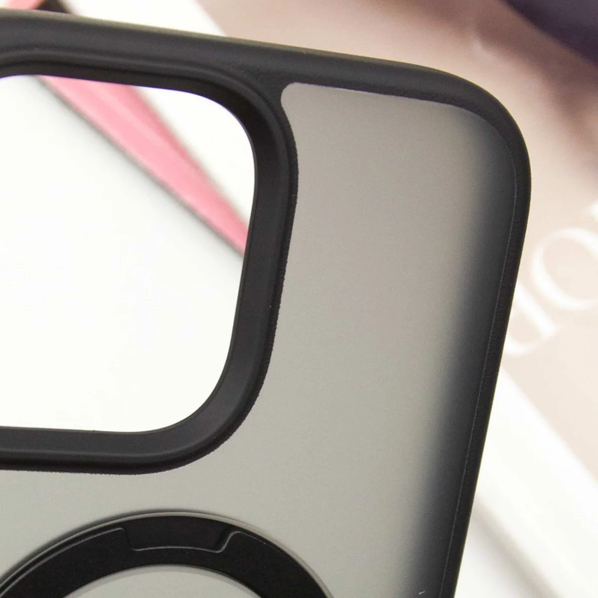 TPU+PC чохол Metal Buttons with MagSafe Colorful HQ Ring для Apple iPhone 16 Pro (6.3") Black