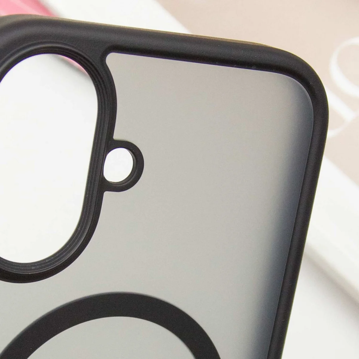 TPU+PC чехол Metal Buttons with MagSafe для Apple iPhone 16 (6.1") Черный