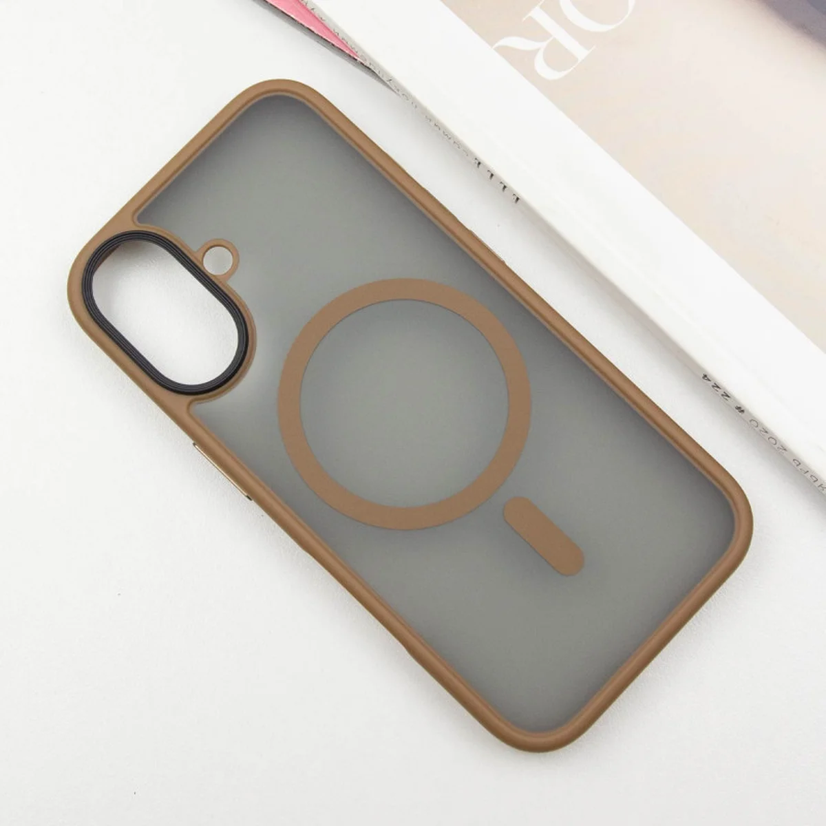 TPU+PC чехол Metal Buttons with MagSafe для Apple iPhone 16 (6.1") Золотой