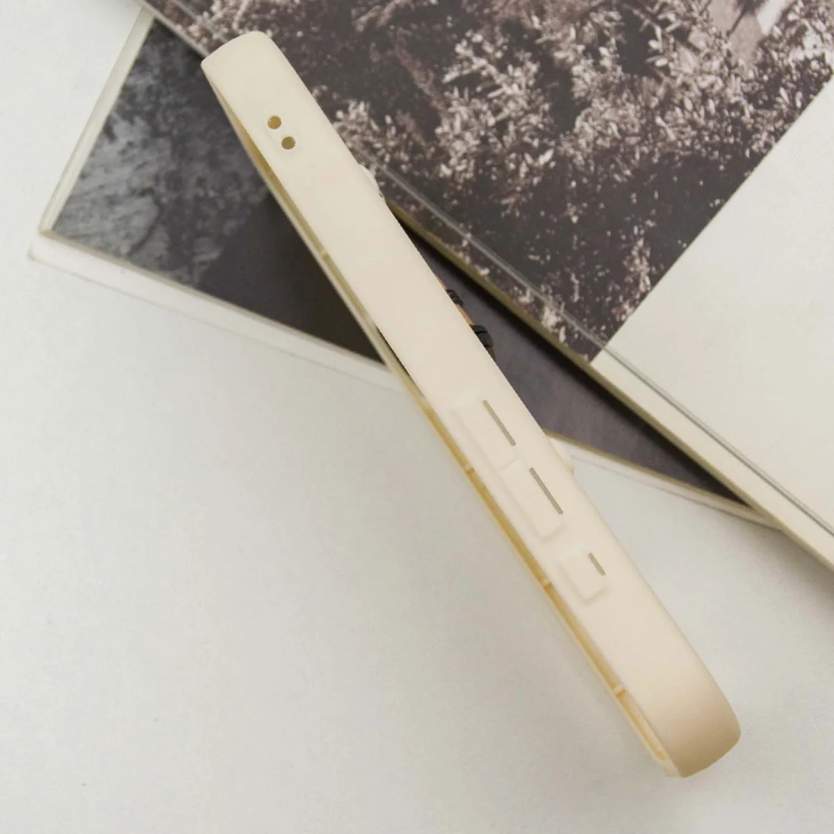 Чохол TPU Toys Case для Apple iPhone 16 (6.1") Sand / Always Happy