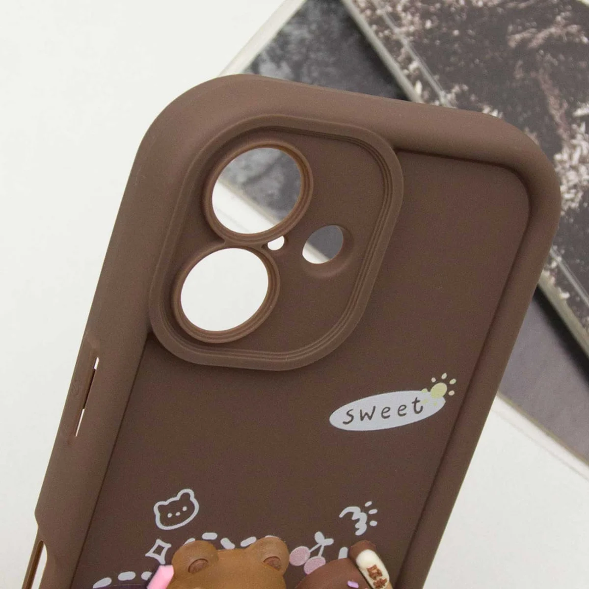Чехол TPU Toys Case для Apple iPhone 16 (6.1") Brown / Sweet