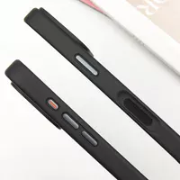 TPU+PC чехол Metal Buttons для Apple iPhone 16 (6.1") Черный