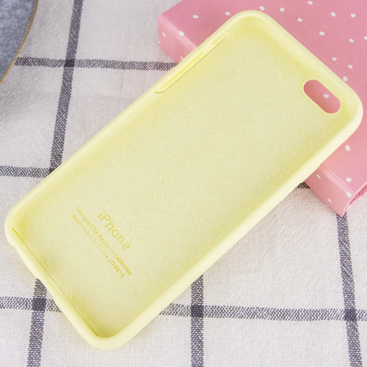 Чехол Silicone Case Full Protective (AA) для Apple iPhone 6/6s (4.7") Желтый / Mellow Yellow