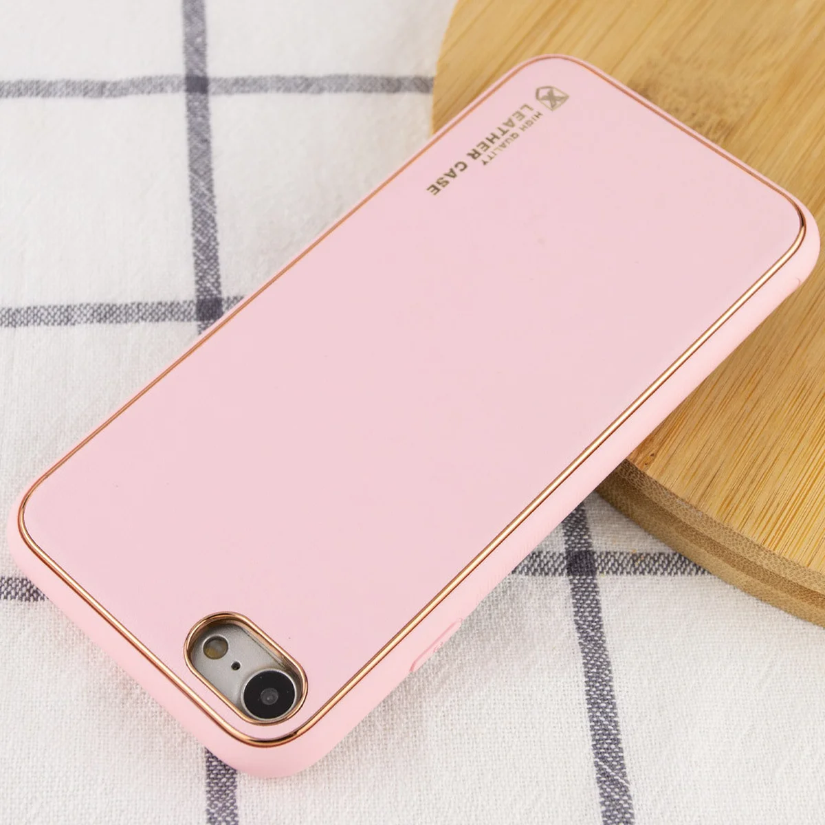 Кожаный чехол Xshield для Apple iPhone 7 / 8 / SE (2020) (4.7") Розовый / Pink