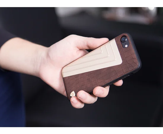 Кожаная накладка Nillkin Hybrid Series для Apple iPhone 7 / 8 (4.7") Коричневый / Золотой