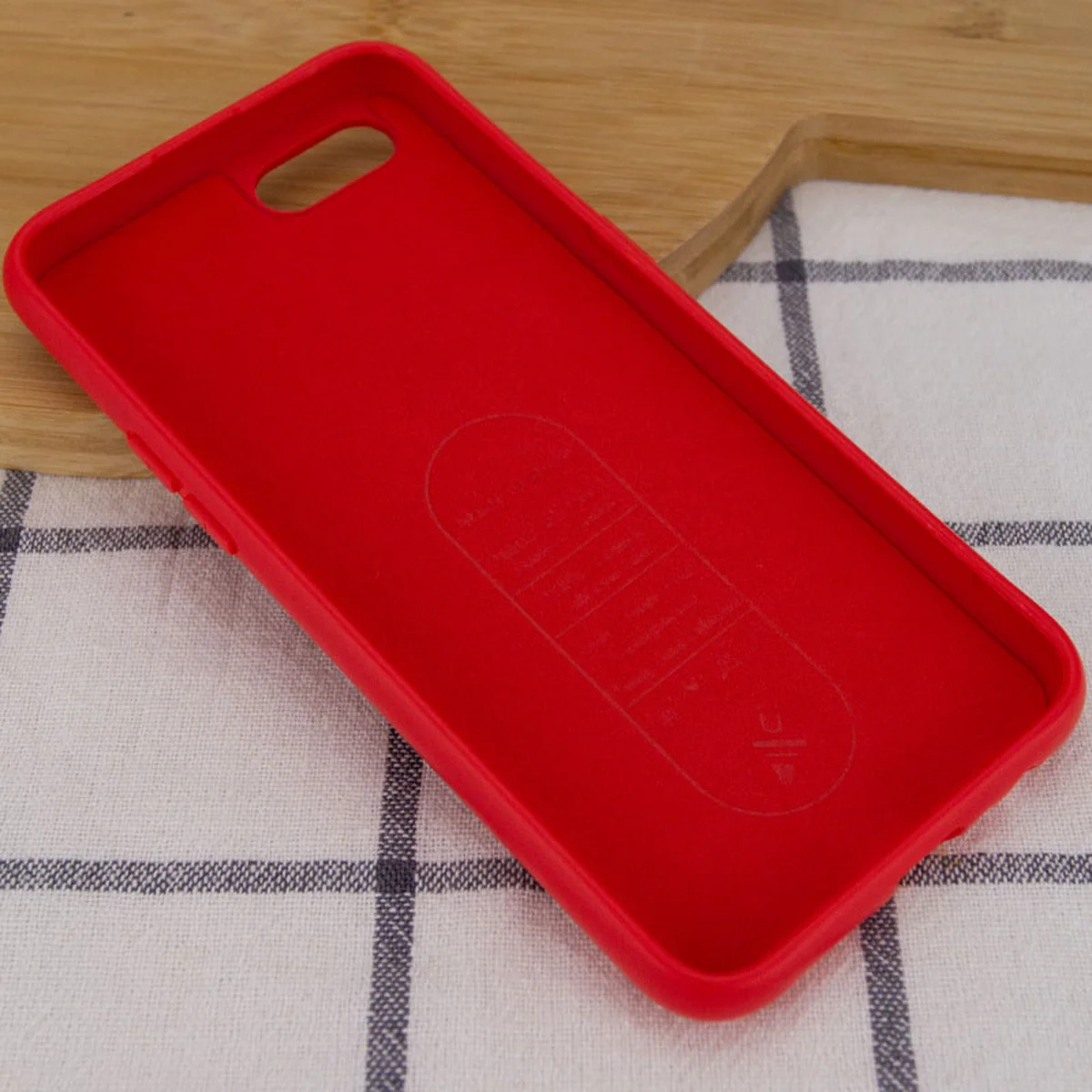 Чехол Silicone Case GETMAN for Magnet для Apple iPhone 7 / 8 / SE (2020) (4.7") Красный / Red