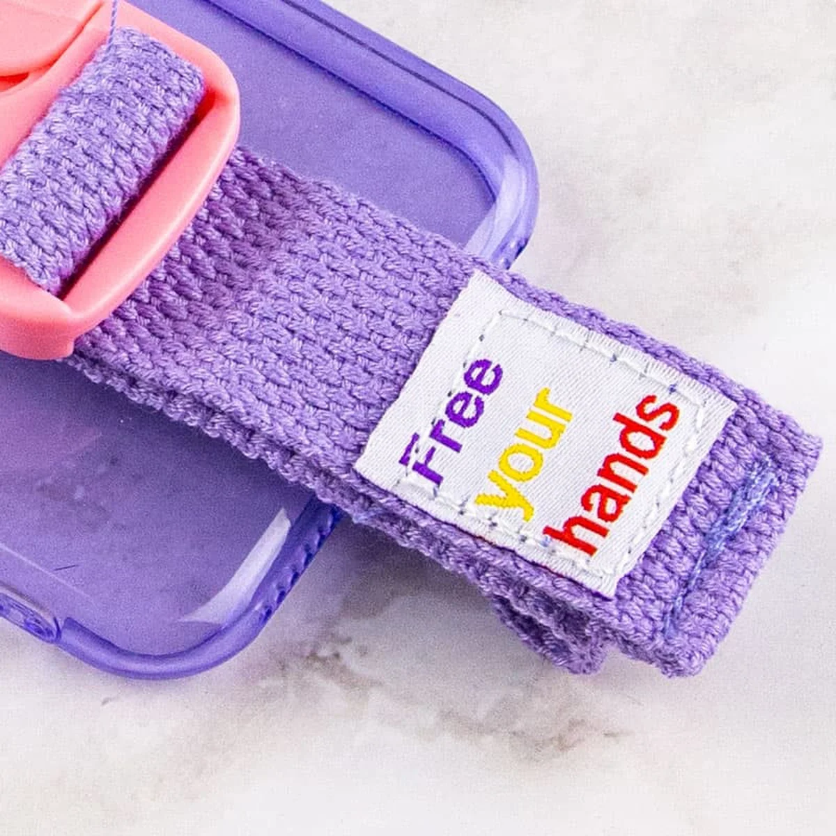 Чехол Handfree с цветным ремешком для Apple iPhone 7 / 8 / SE (2020) (4.7") Фиолетовый