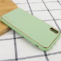 Кожаный чехол Xshield для Apple iPhone XR (6.1") Зеленый / Pistachio