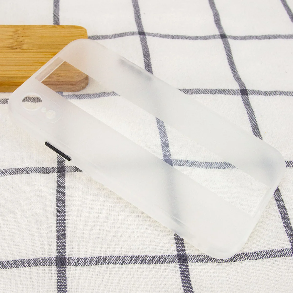 Чехол TPU Glossy Line Full Camera для Apple iPhone XR (6.1") Матовый