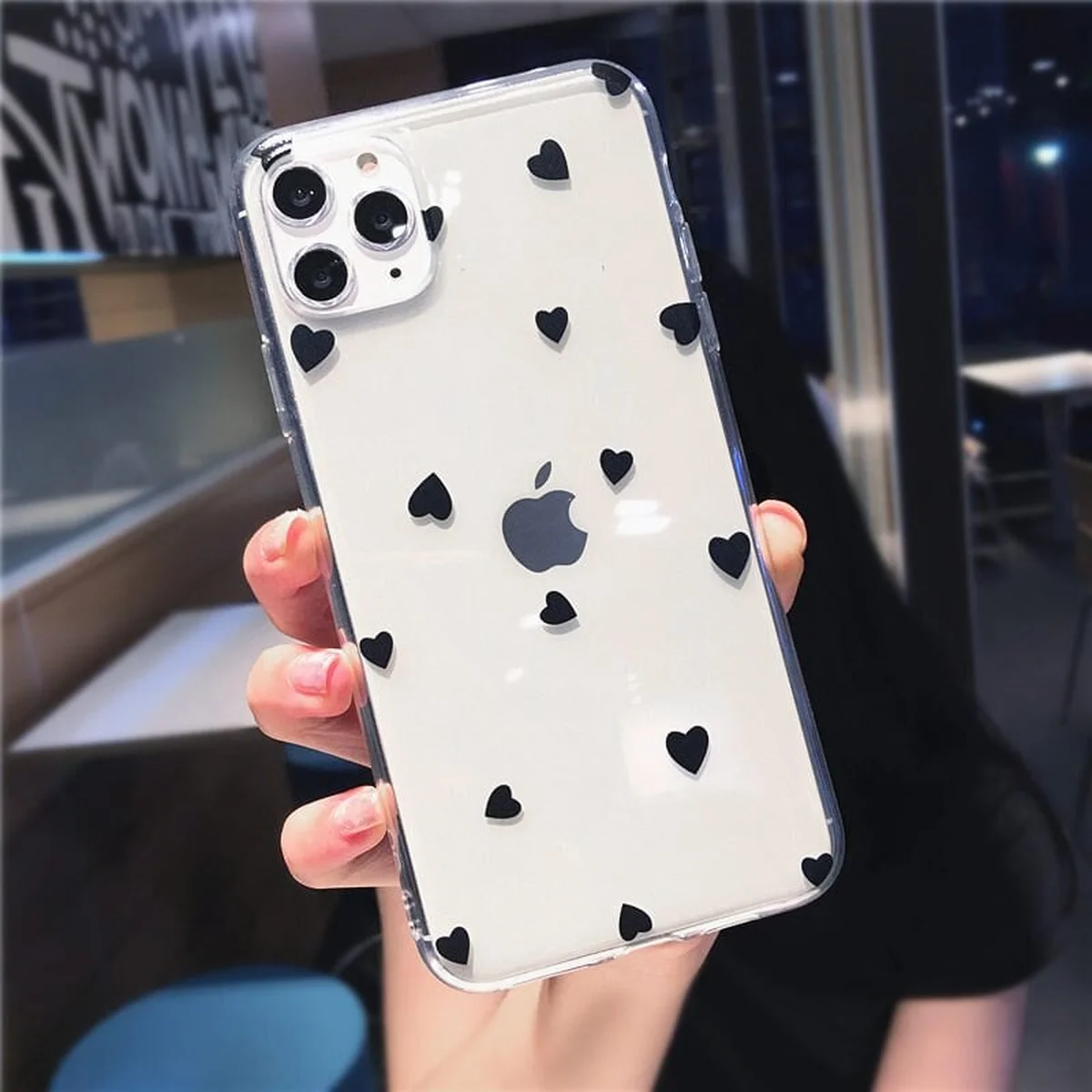 Силіконовий чохол "USLION" Black hearts для iPhone 12 Pro / 12