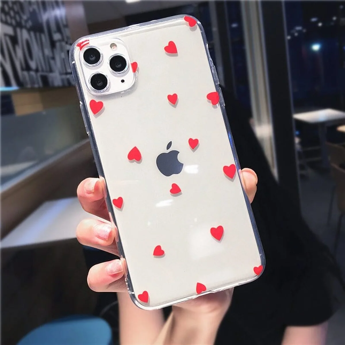 Силиконовый чехол "USLION" Red hearts для iPhone 13 Pro