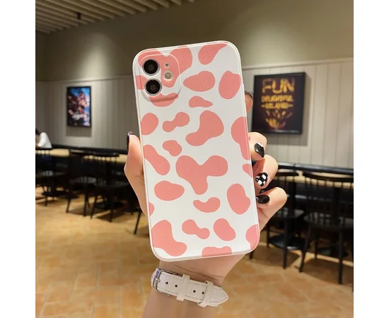 Силиконовый чехол "Leo" розовый для iPhone 11