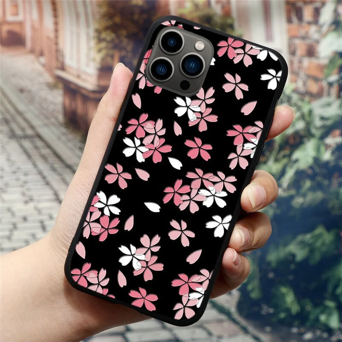 Силиконовый чехол "3D flowers" для iPhone 13 Pro