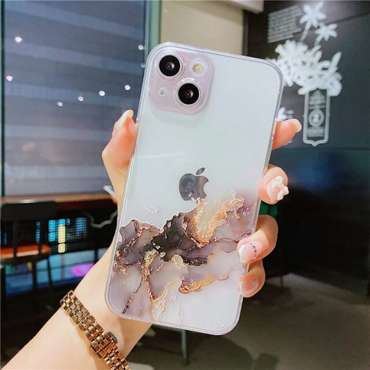 Силиконовый чехол "Watercolor" коричневый для iPhone 13