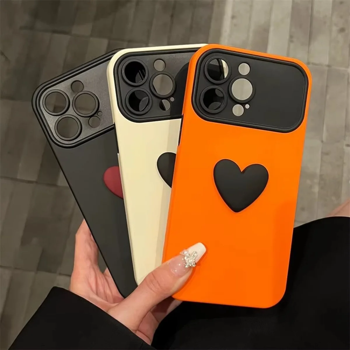 Силіконовий чохол "Black Heart" для iPhone 16 Pro Помаранчевий