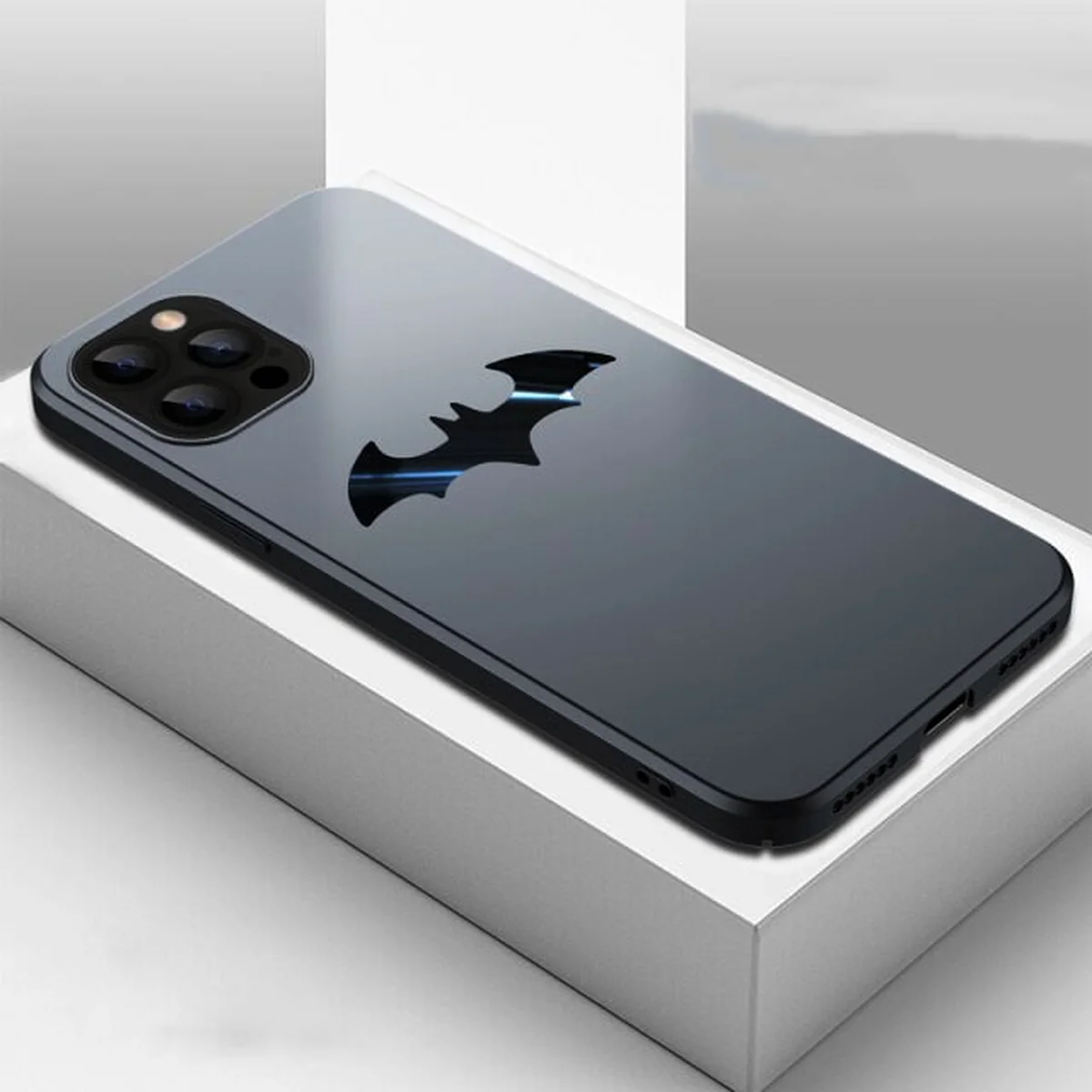 Пластиковий чохол "Matte PC" Batman чорний для iPhone 13 Pro