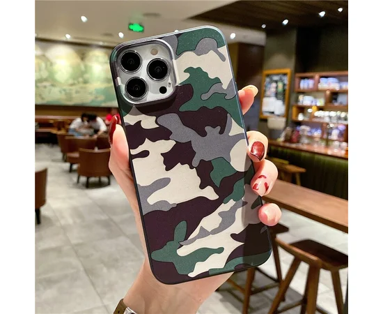 Силіконовий чохол "Camouflage" зелений для iPhone 12 / 12 Pro