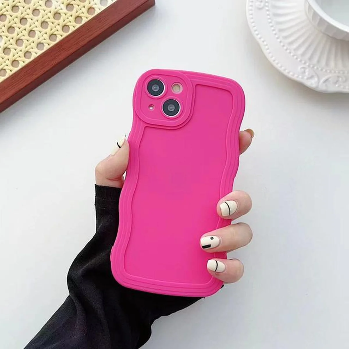 Силиконовый чехол "Candy Wavy" для Apple iPhone 15 Plus Розовый