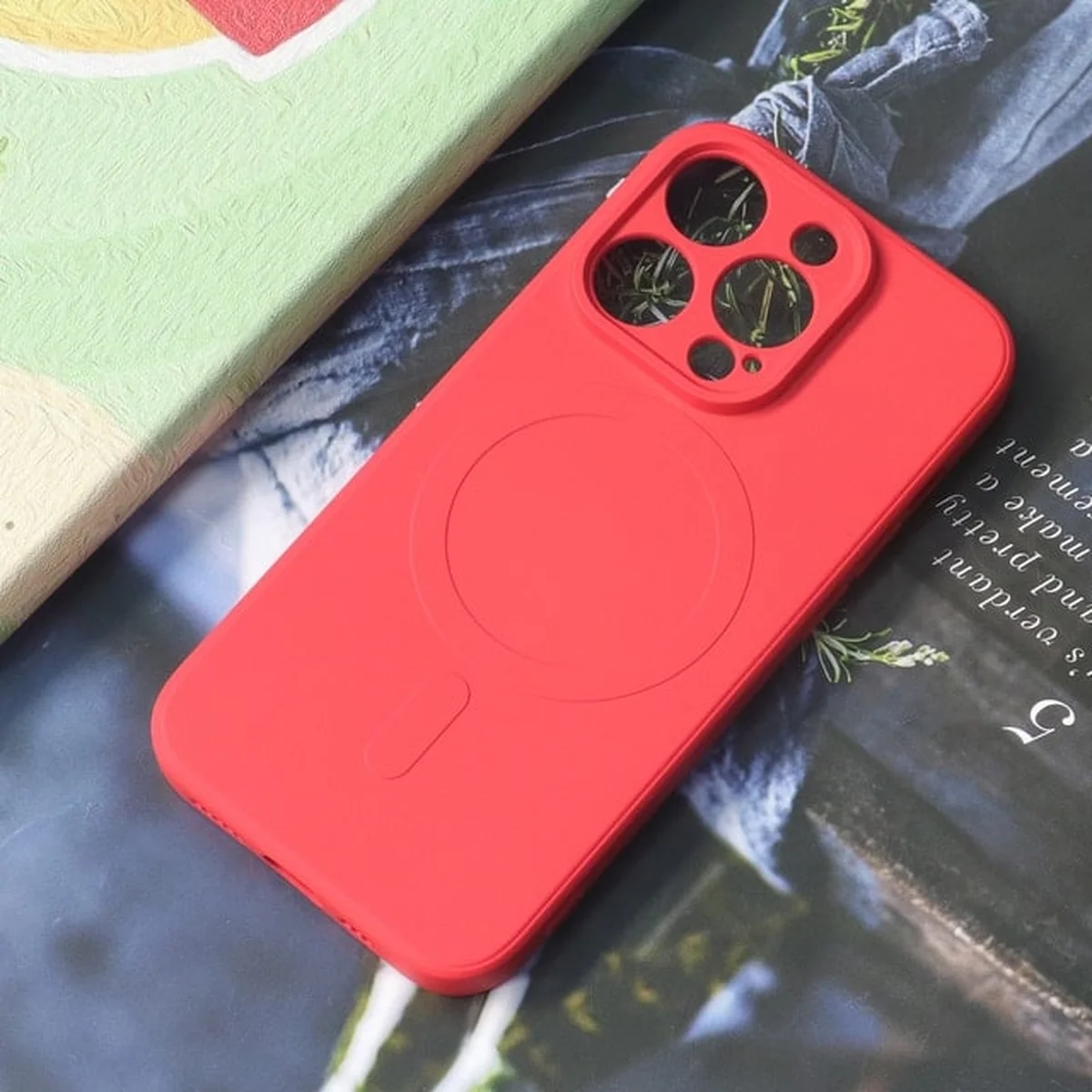 Силиконовый чехол "Silicone Matte" with MagSafe для Apple iPhone 14 Pro Max Красный