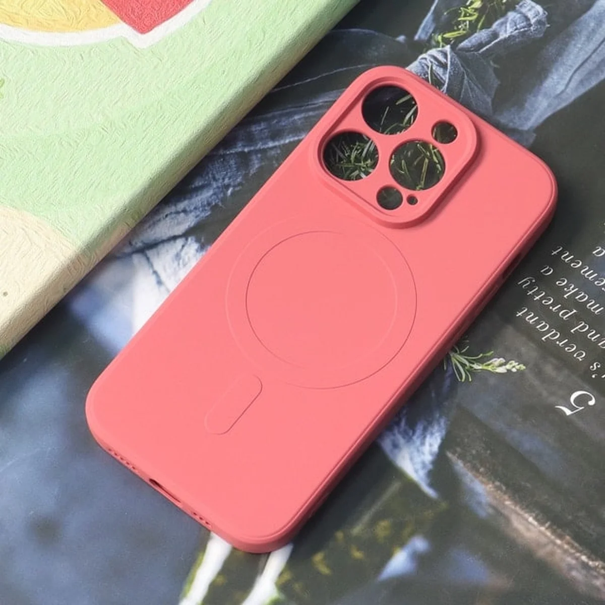 Силиконовый чехол "Silicone Matte" with MagSafe для Apple iPhone 14 Pro Max Camellia Red