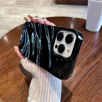 Силиконовый чехол "Silk Wavy" для iPhone 14 Pro Черный