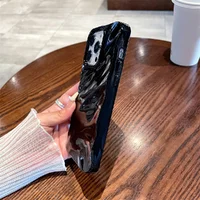 Силиконовый чехол "Silk Wavy" для iPhone 14 Pro Черный