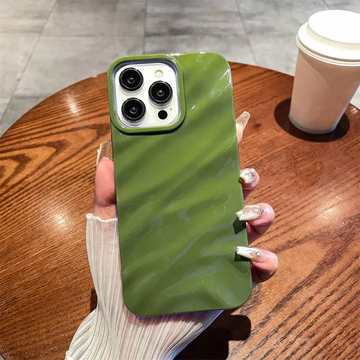 Силиконовый чехол "Silk Wavy" для iPhone 14 Pro Зеленый