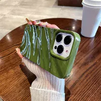 Силиконовый чехол "Silk Wavy" для iPhone 14 Pro Зеленый