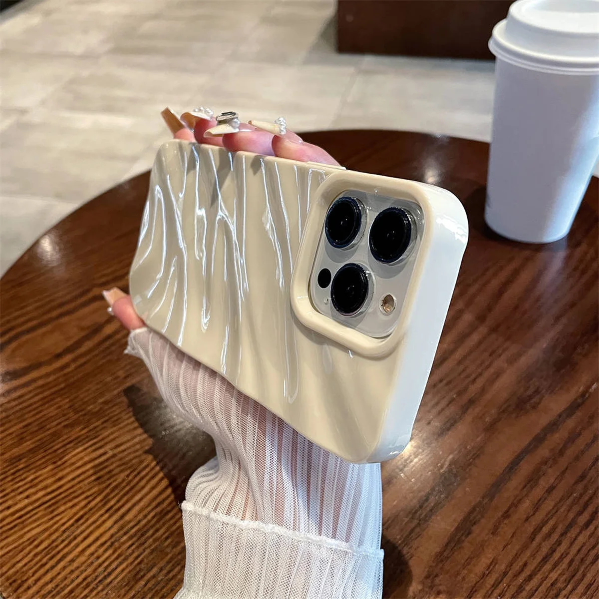 Силіконовий чохол "Silk Wavy" для iPhone 14 Pro Білий