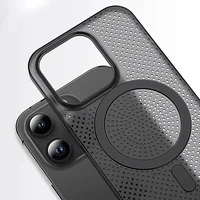 Пластиковый чехол "Thin Mesh" with MagSafe для Apple iPhone 14 Pro Черный