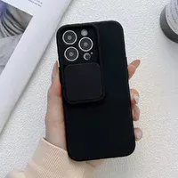 Силиконовый чехол "Vertical Lens Protection" для iPhone 14 Pro Черный