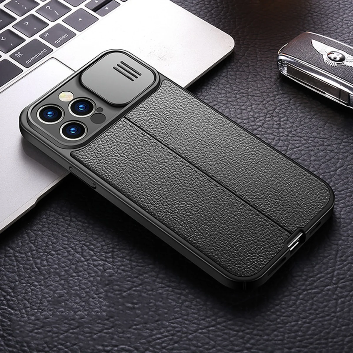 Силиконовый чехол "Camshield" со шторкой для iPhone 13 Pro Черный
