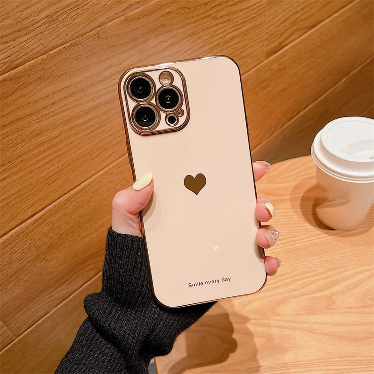 Силиконовый чехол "Aesthetic Love" для iPhone 14 Pro Розовый / Pink Sand