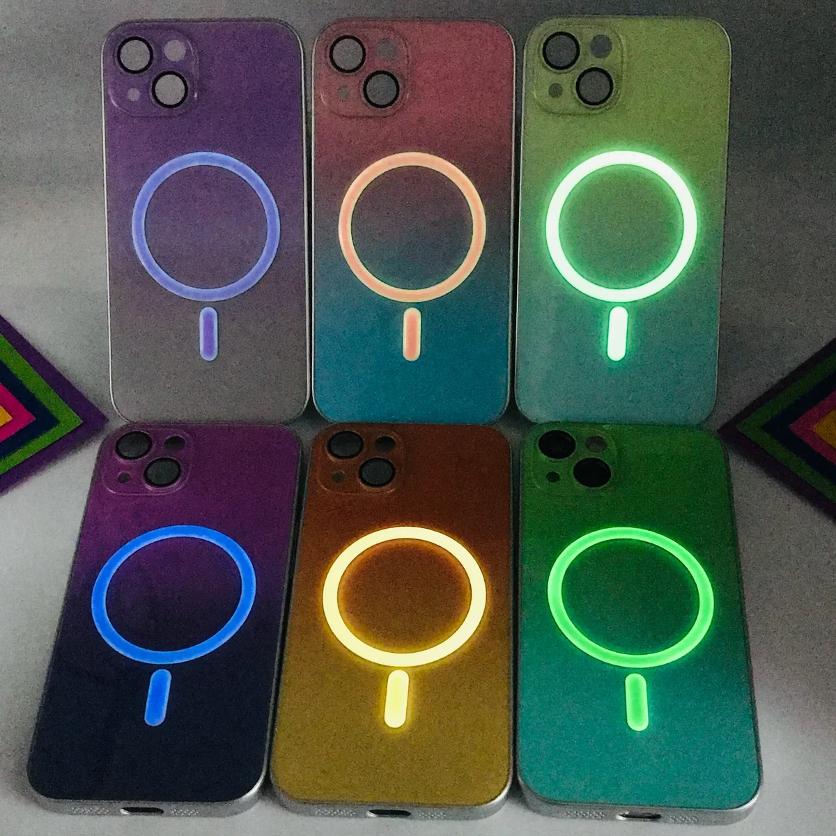 Силиконовый чехол "Gradient Luminous" with MagSafe для Apple iPhone 11 Pro Max Зеленый