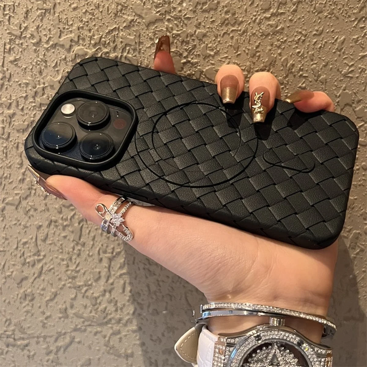 Силиконовый чехол "Luxury Weave" with MagSafe для Apple iPhone 14 Pro Черный