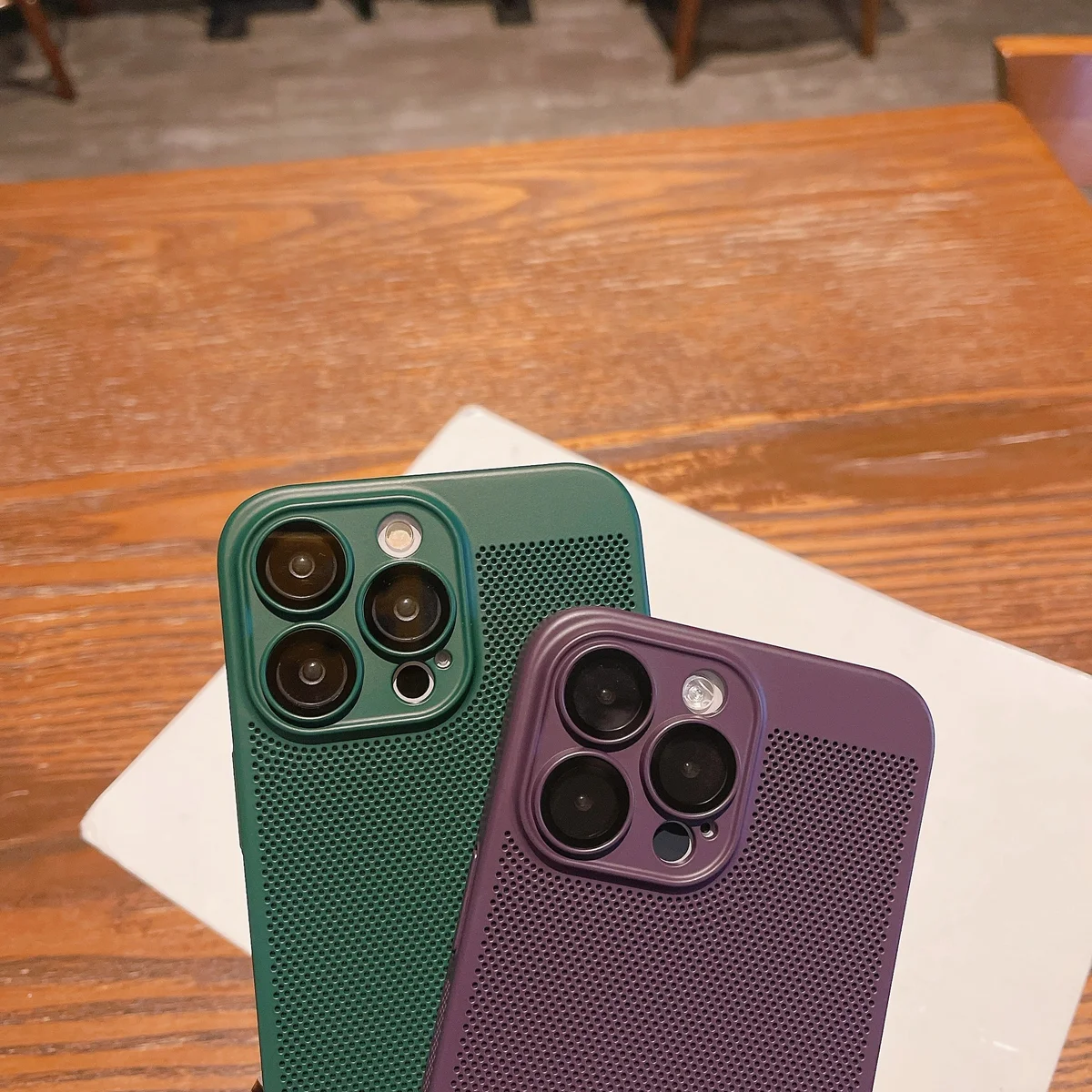 Пластиковый чехол "Dissipate Heat" для iPhone 14 Pro Фиолетовый