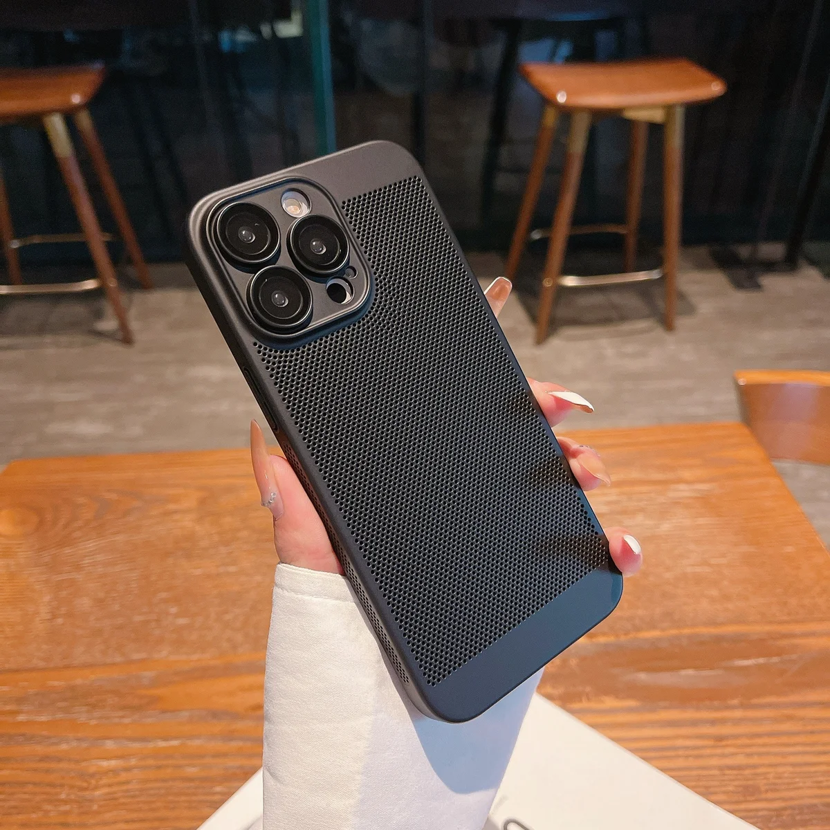 Пластиковый чехол "Dissipate Heat" для iPhone 13 Pro Max Черный