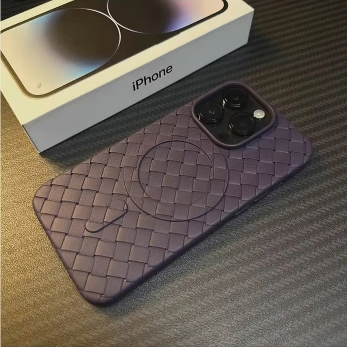 Силіконовий чохол "Luxury Weave" with MagSafe для Apple iPhone 13 Pro Max Фіолетовий