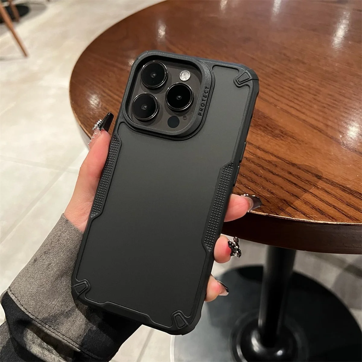 Противоударный чехол "Translucent Armor" для iPhone 13 Pro Max Черный