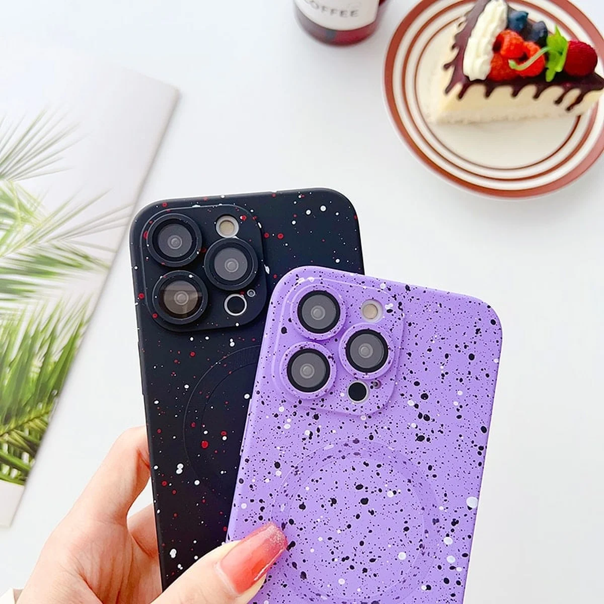 Силиконовый чехол "Silicone Dotted" with MagSafe для Apple iPhone 14 Pro Фиолетовый