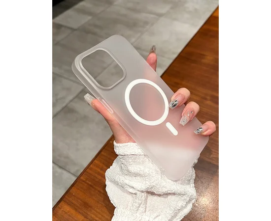 Пластиковий чохол "Luxury Ultra Thin Matte" with MagSafe для Apple iPhone 14 Pro Білий