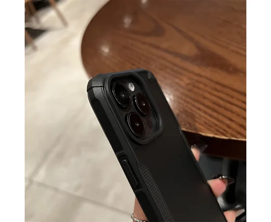 Противоударный чехол "Translucent Armor" для iPhone 15 Pro Черный