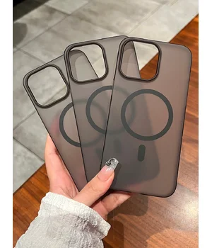 Пластиковый чехол "Luxury Ultra Thin Matte" with MagSafe для Apple iPhone 13 Pro Max Черный Пластиковый чехол "Luxury Ultra Thin Matte" with MagSafe для Apple iPhone 13 Pro Max Черный