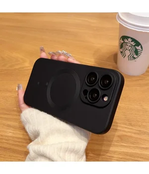 Силиконовый чехол "Luxury Matte" with MagSafe для Apple iPhone 15 Pro Черный Силиконовый чехол "Luxury Matte" with MagSafe для Apple iPhone 15 Pro Черный