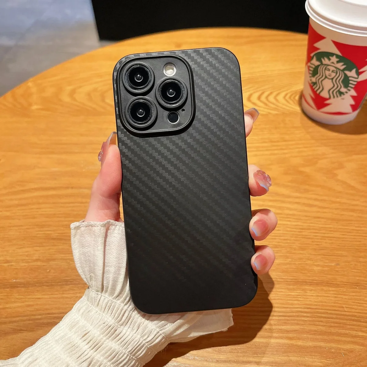 Пластиковый чехол "UltraThin Carbon" для Apple iPhone 11 Pro Черный