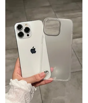 Пластиковый чехол "Ultra Thin Matte" для iPhone 15 Pro Белый Пластиковый чехол "Ultra Thin Matte" для iPhone 15 Pro Белый