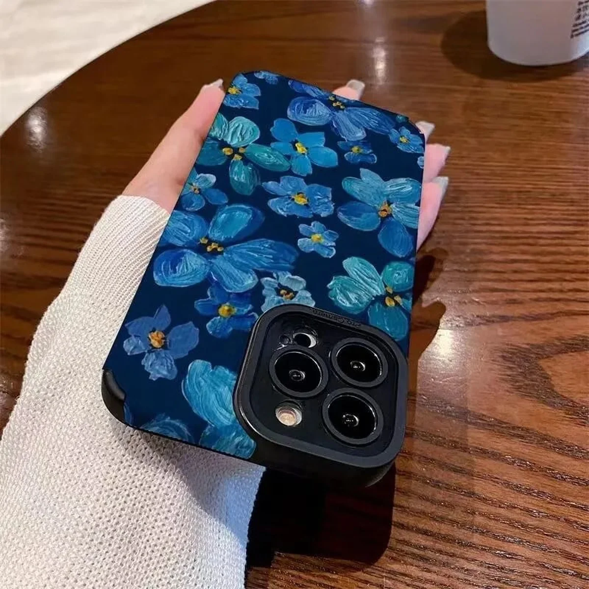 Силиконовый чехол "Cute Style" Blue Flowers для Apple iPhone 14 Pro Max