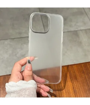 Пластиковый чехол "Ultra Thin Matte" для iPhone 15 Pro Max Белый Пластиковый чехол "Ultra Thin Matte" для iPhone 15 Pro Max Белый
